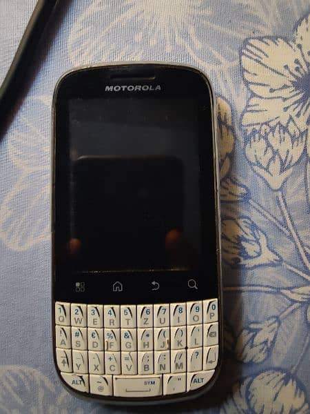 Motorola fire xt311 touch and type for hotspot 0