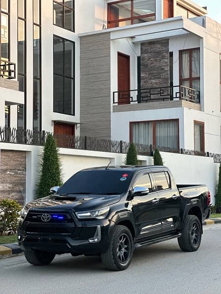 toyota revo 2017 black monster in mint condition 6