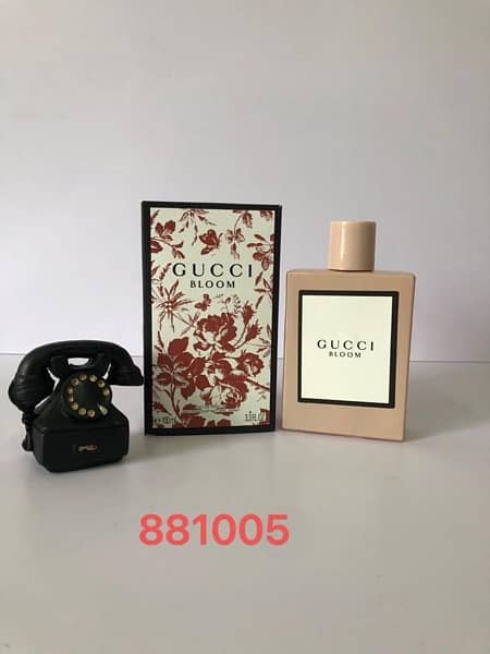 Perfume in wholesale Available 5