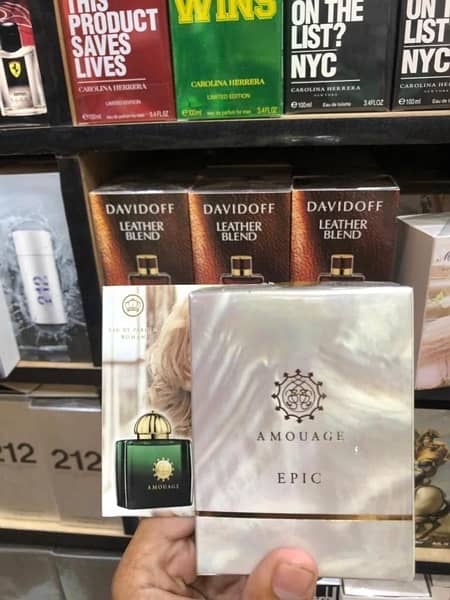 Perfume in wholesale Available 16