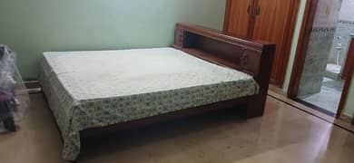 king size bed with out  metres