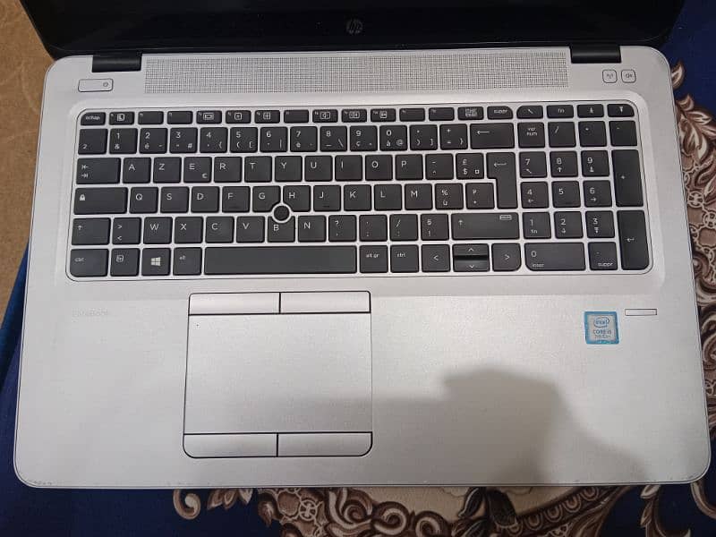 Hp laptop 850-G5 core i5/7th genration 1