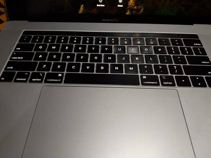 MacBook pro 2019 16inch 1
