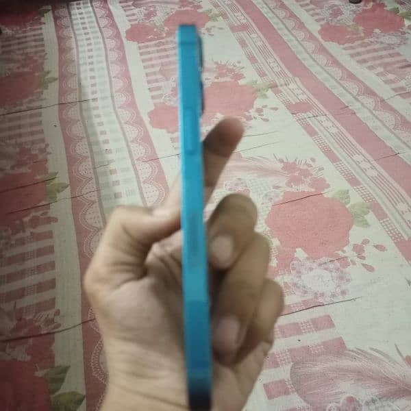 iPhone 13jv blue colour battery health 93 1