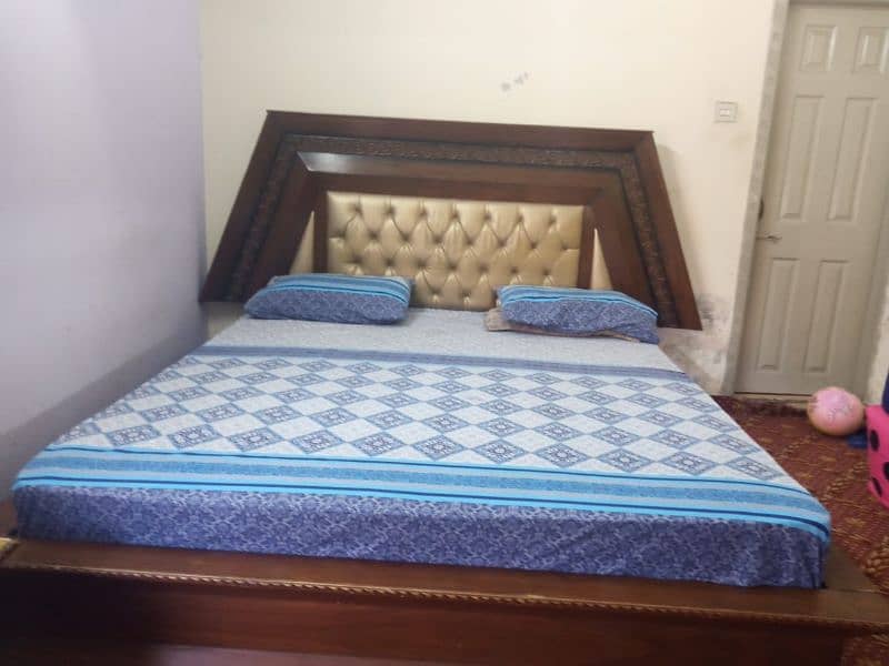 double Bed + dressing + side table 1