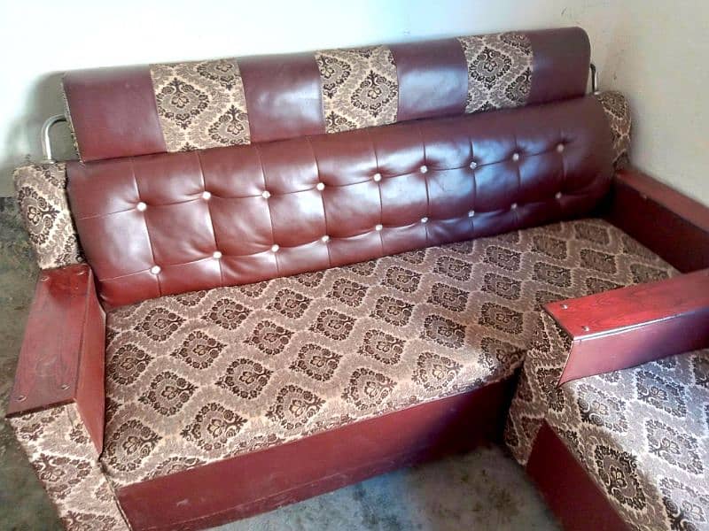 3 Sofas condition like new 2