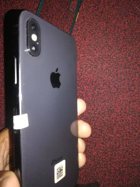 iphone xs 10/10 condition 1