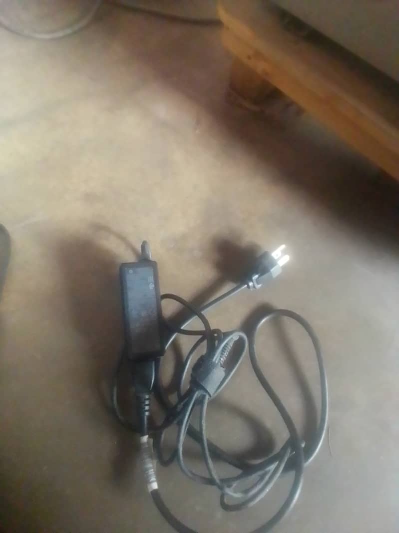 Hp laptop charger 1
