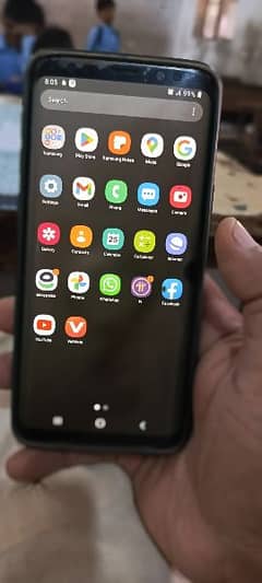 Samsung Galaxy S 9 Edge Screen. Compact screen size 5.8 inches
