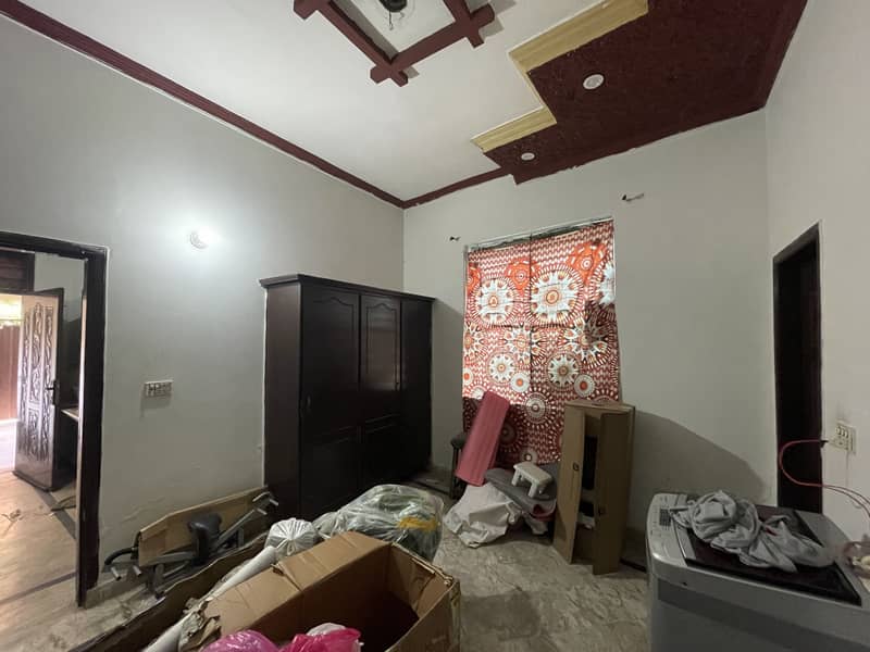 6 MARLA LOWER PORTION DOUBLE ROOM FOR RENT AT IDEAL LOCATION OF JOHAR TOWN NEAR EMPORIUM 2