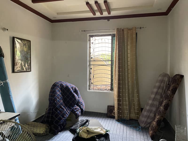6 MARLA LOWER PORTION DOUBLE ROOM FOR RENT AT IDEAL LOCATION OF JOHAR TOWN NEAR EMPORIUM 9