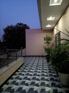 Madina town Z block 10 marla double story house for rent any commarcial use