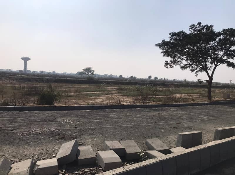 1 Kanal Residential Plot For Sale At LDA City Phase 1 Block E : Prime Location 13