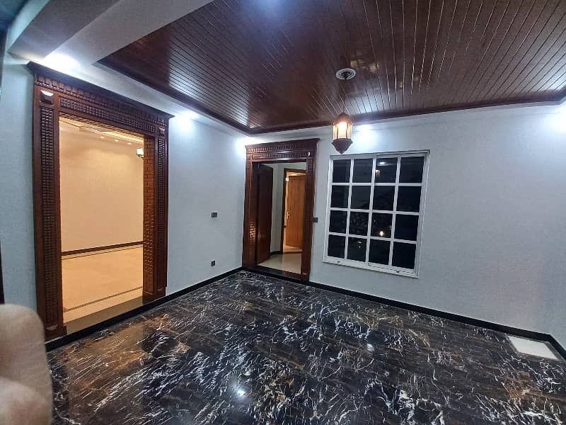 14 Marla Portion For Rent In Faisal Town - F-18 17