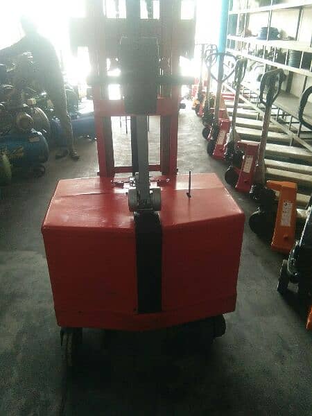Stacker lifter/ Electric jack 3