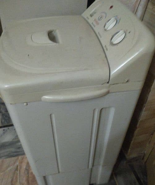 Toyo Washing machine for sale 1