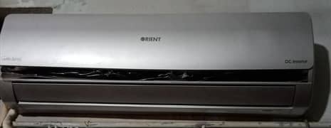 1.5 Ton DC inverter AC for sale good condition.