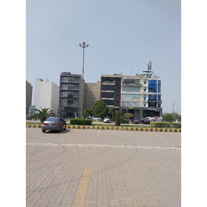 Beautiful Commercial Plot Among Brand New Plazas With No DB No Transformer 1