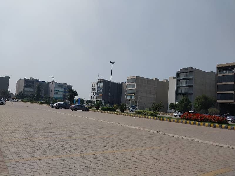 Beautiful Commercial Plot Among Brand New Plazas With No DB No Transformer 5