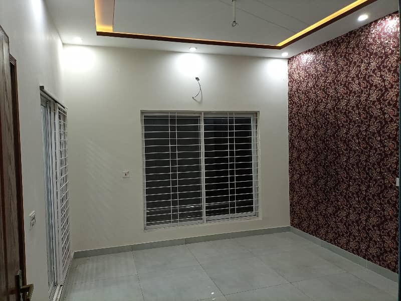 5 MARLA BEAUTIFUL HOUSE FOR SALE IN PARAGON CITY 11