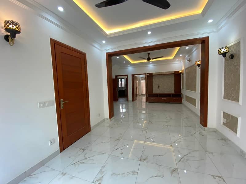 5 MARLA SLIGHTLY USED HOUSE FOR SALE IN PARAGON CITY 19