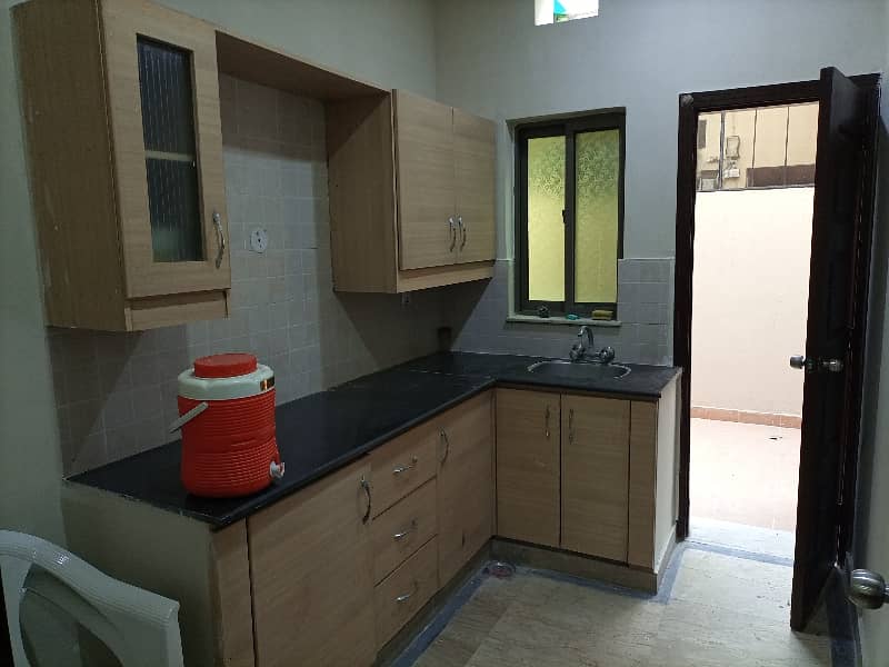 3.5 MARLA BEAUTIFUL HOUSE WITH GAS FOR SALE IN PARAGON CITY LAHORE 3