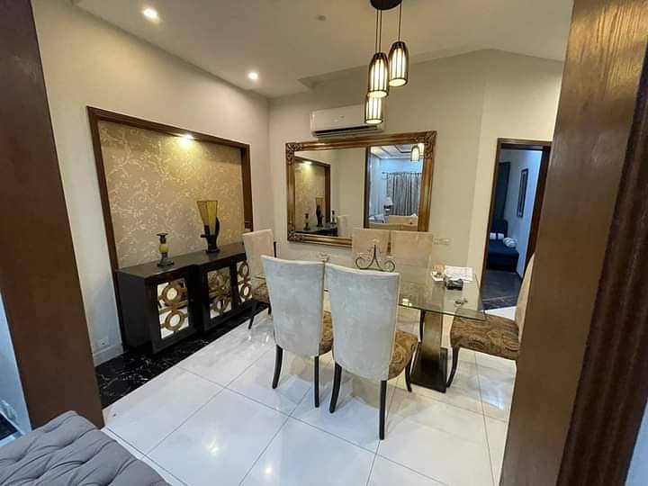 5 MARLA BEAUTIFUL HOUSE FOR URGENT SALE IN PARAGON CITY 2