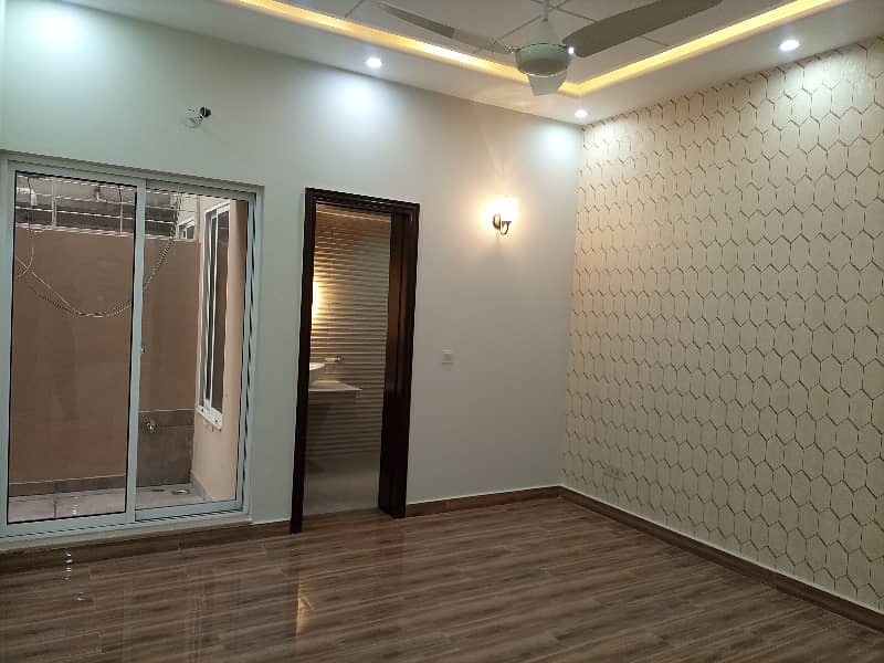 5 MARLA BEAUTIFUL HOUSE FOR RENT IN PARAGON CITY 7