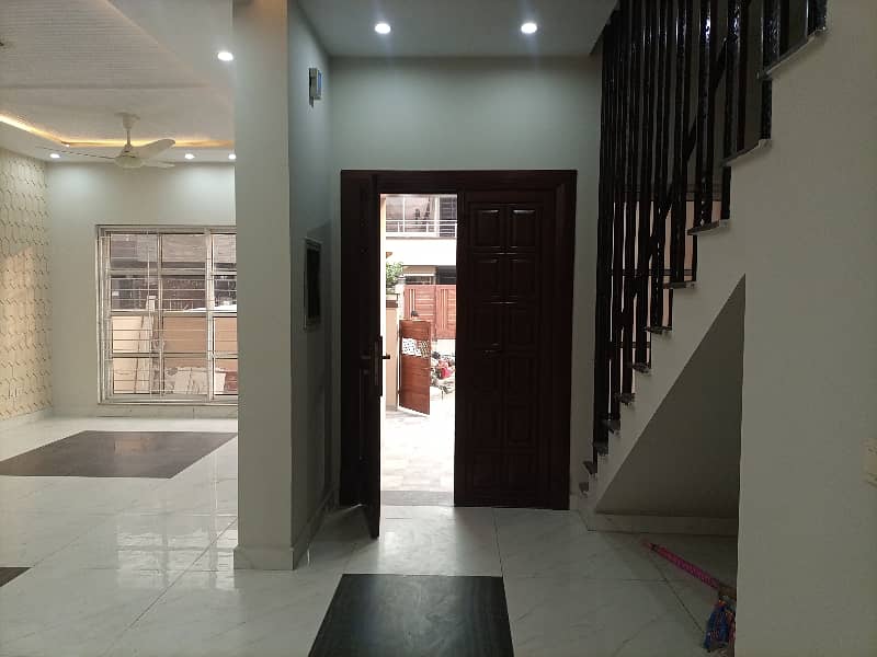 5 MARLA BEAUTIFUL HOUSE FOR RENT IN PARAGON CITY 11