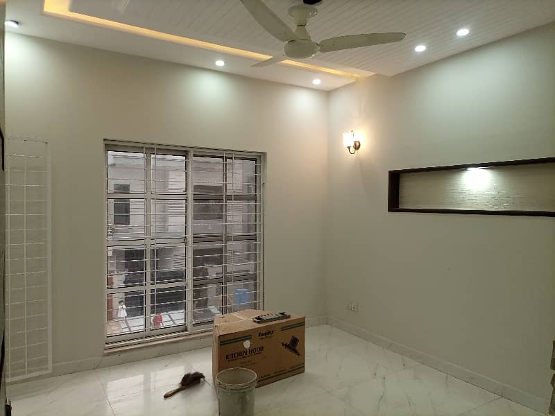 5 MARLA BEAUTIFUL HOUSE FOR RENT IN PARAGON CITY 24