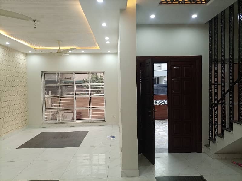 5 MARLA BEAUTIFUL HOUSE FOR RENT IN PARAGON CITY 28