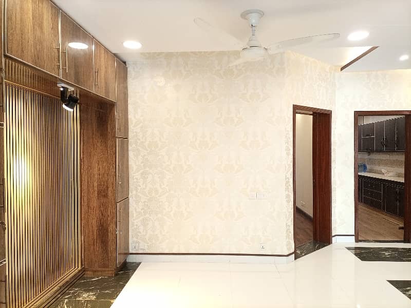 5 MARLA BEAUTIFUL HOUSE FOR RENT IN PARAGON CITY 4