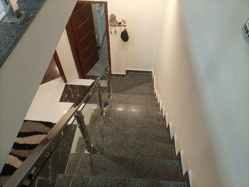 5 MARLA BEAUTIFUL HOUSE FOR SALE IN PARAGON CITY 5