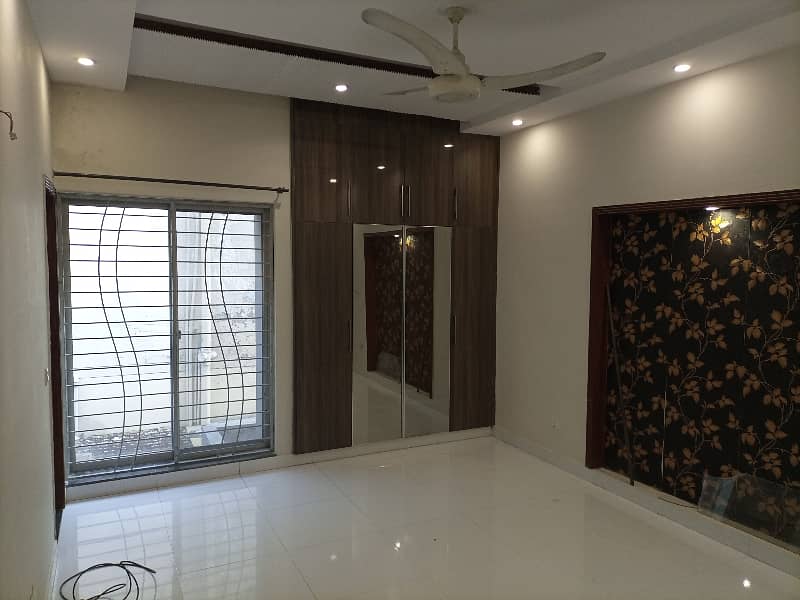 5 MARLA BEAUTIFUL HOUSE FOR SALE IN PARAGON CITY 20
