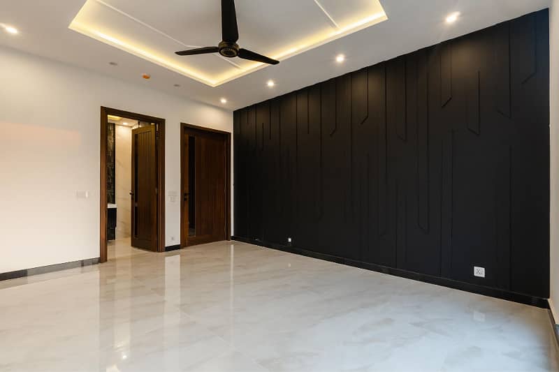 Double Elevation Style 1 Kanal House in DHA Phase 5 For Sale 36