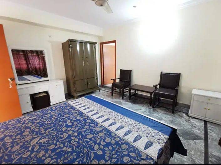 Fully furnished family apartment flat for rent college road Madina town Faisalabad 7
