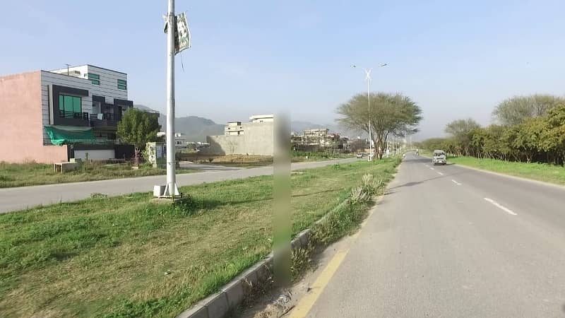 Residential Plot For sale In Rs. 15000000 2