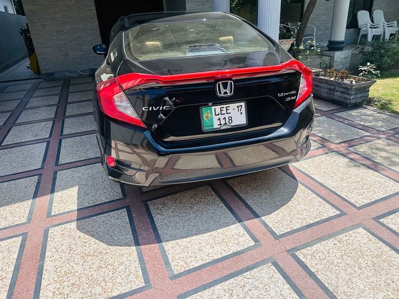 Honda Civic 2017 Sunroof Automatic 4