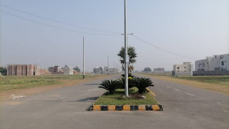 Prime Location 10 Marla Residential Plot Available For Sale In Garden Town If You Hurry 0