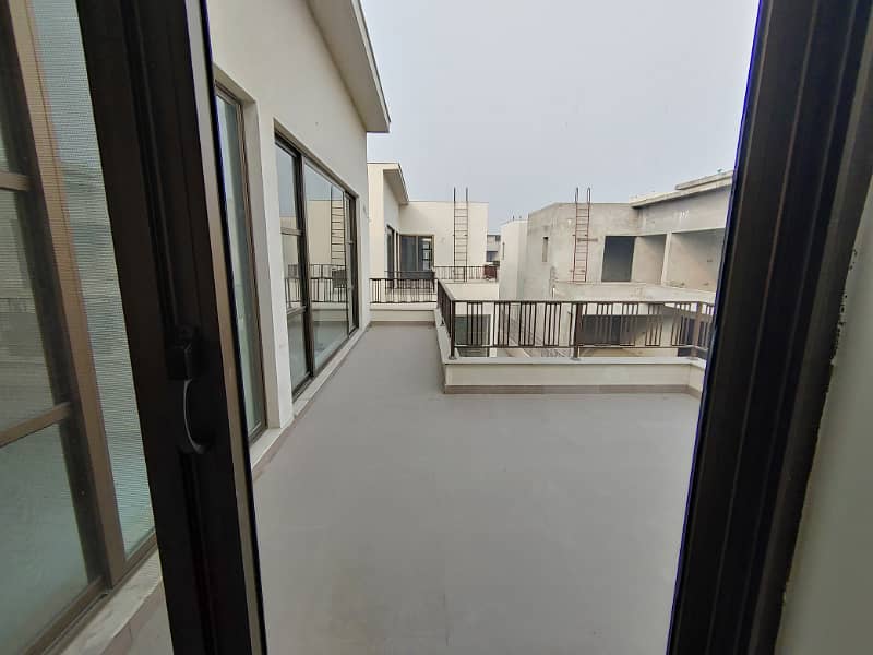 Luxurious 1 Kanal House For SALE In 
Defence Raya
 , DHA 4