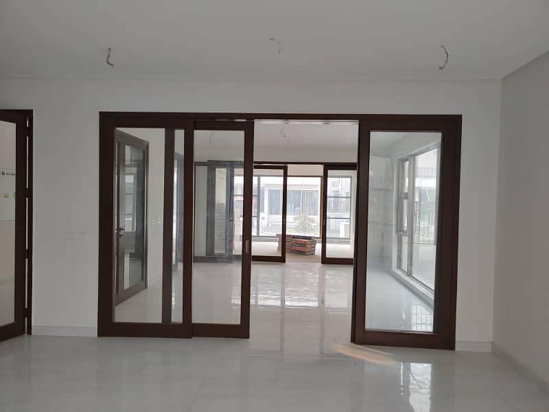 Luxurious 1 Kanal House For SALE In 
Defence Raya
 , DHA 12