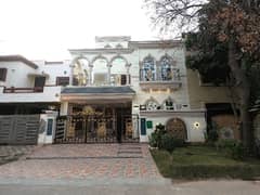 8 Marla Stunning Spanish Villa Available for Sale in BAHRIA TOWN LAHORE 0