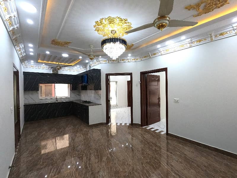 8 Marla Stunning Spanish Villa Available for Sale in BAHRIA TOWN LAHORE 18