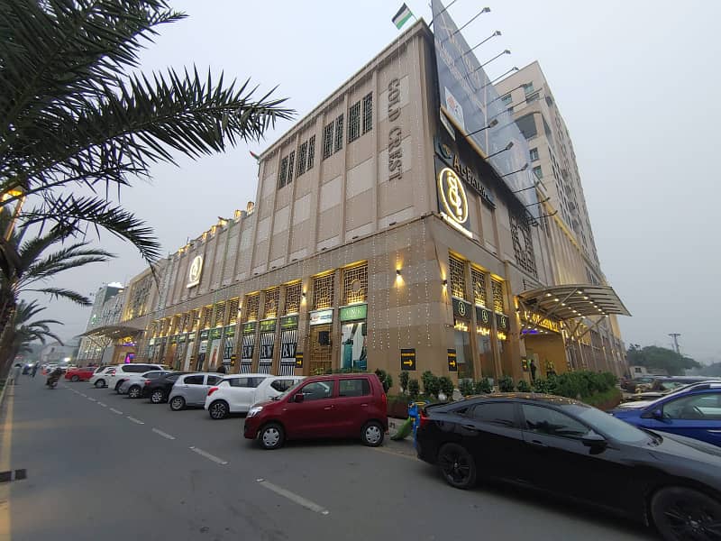 Prime Retail Shop Space Available For Rent In DHA'S Gold Crust Mall For Brands, Restaurants And More 1