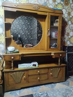 9/10 condition dressing table 0