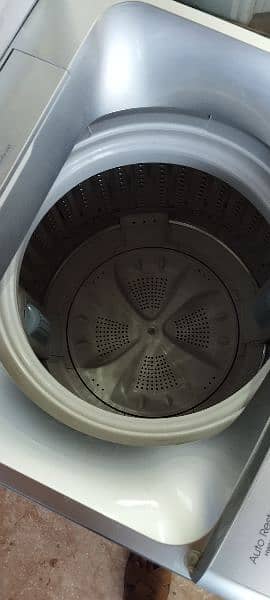 Haier Automatic Washing Machine Top loaded 9kg 2
