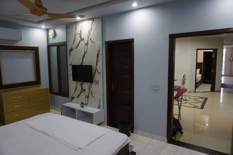 Flat Gulberg Fully Furnished 3 Beds For Rent Best For Foreigner And Executive Class 12