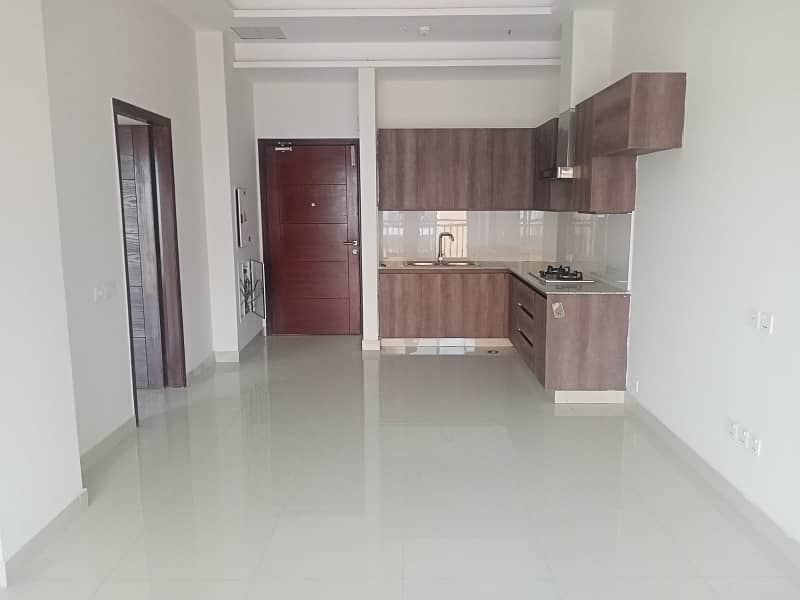 Al Haider real agency offer studio appartment for rent in DVA. 1