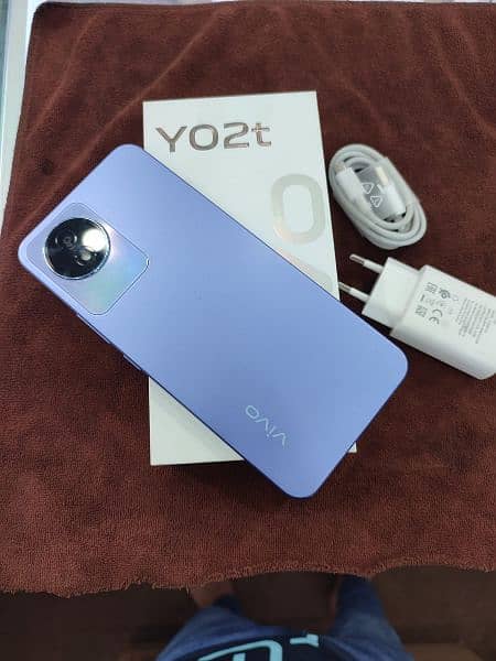 VIVO Y-02-T. 4/64 AWESOME CONDITION 2