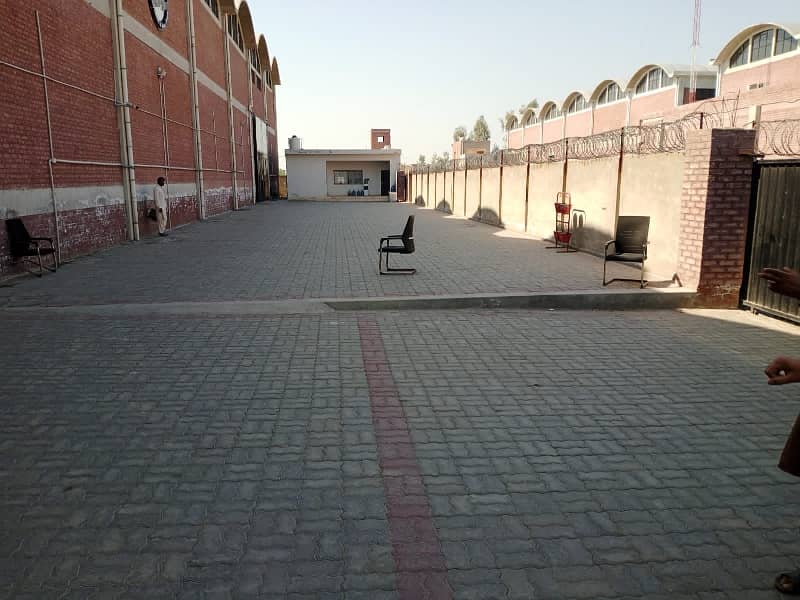 10 Kanal Warehouse Available For Rent 2